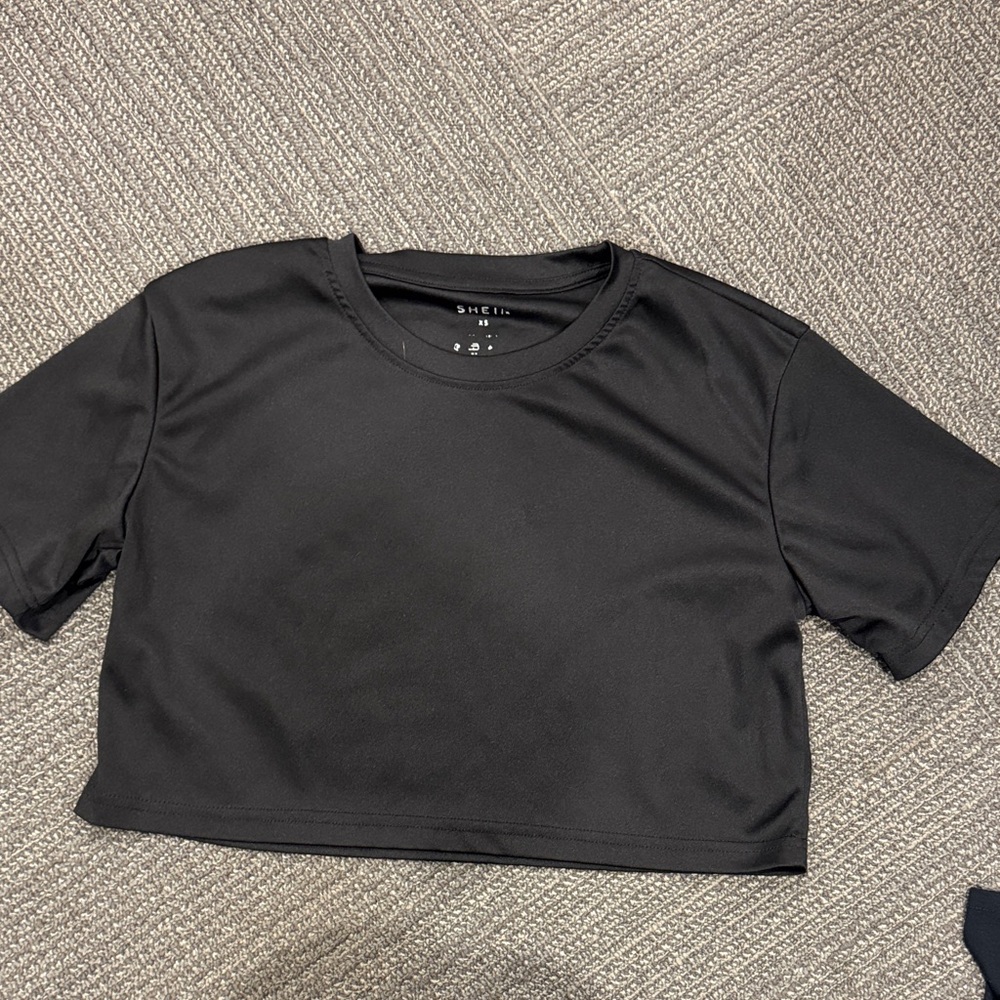 SHEIN Classic Black Crop Top